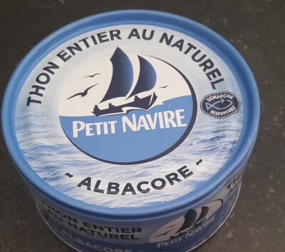 Thon entier au nature